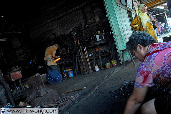 Pasir Penambang - Blacksmith