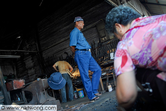 Pasir Penambang - Blacksmith