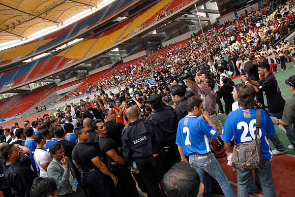 GIFA2006 security personnel